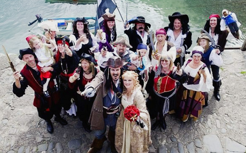Foto grupal Temática de boda Pirata