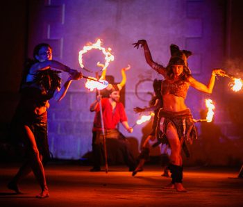 Animal Flames, Espectáculo de fuego y danza